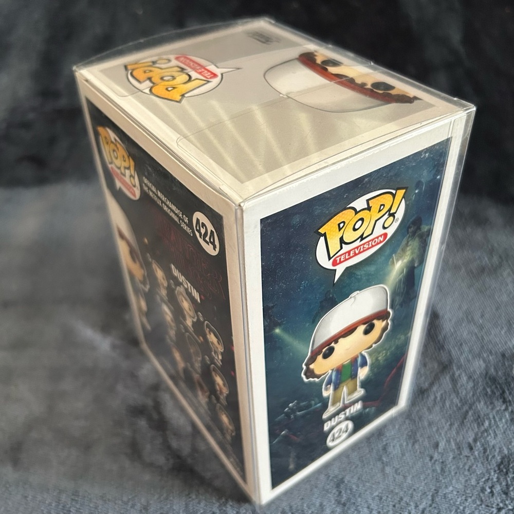 Funko Pop! - Stranger Things 424 - Dustin - Picture 4 of 8